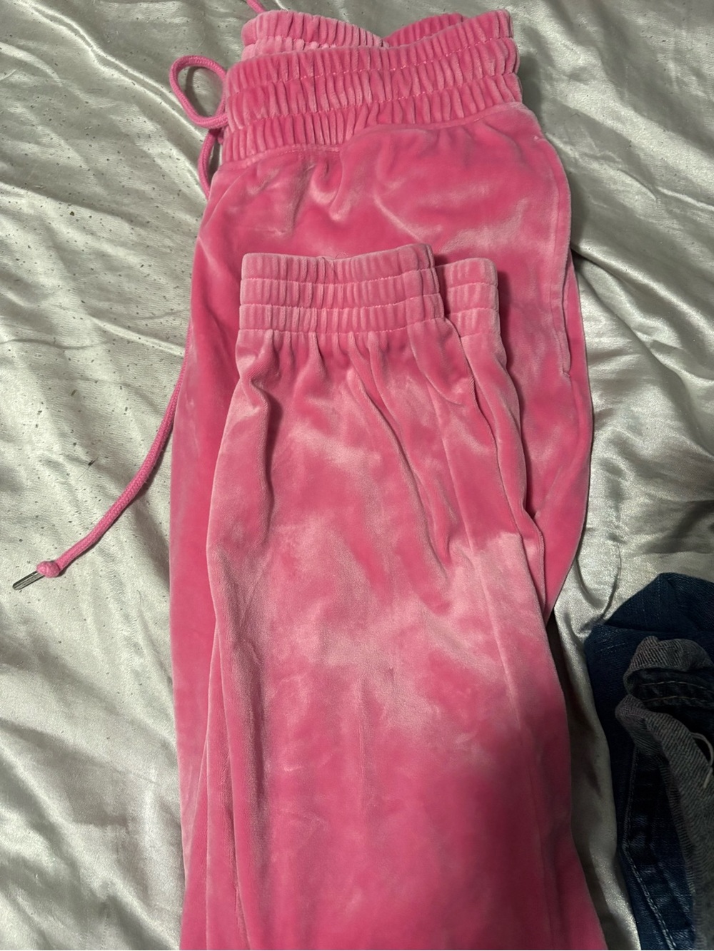 PINK sweatpants - Picture 3 of 3